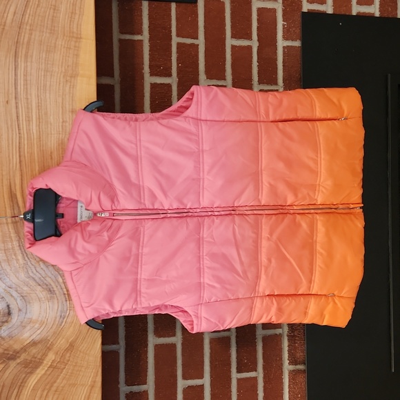 Liz Claiborne Jackets & Blazers - Liz Claiborne Ombre Puffer Vest